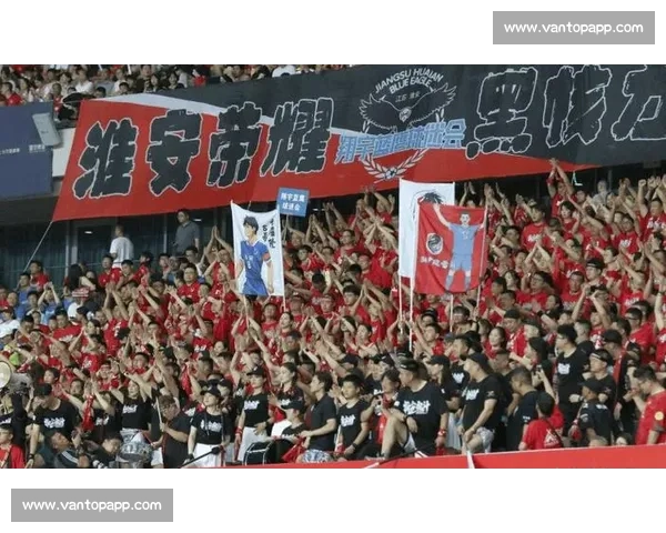 球迷狂欢!苏超金靴奖最终归属,决定了他们的骄傲